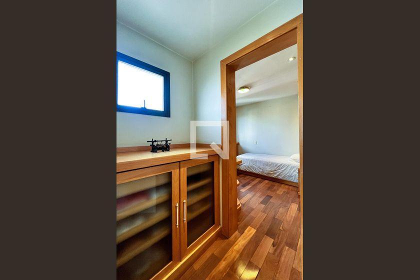 Apartamento à Venda – Moema, 2 Quartos, 421 m² – São Paulo