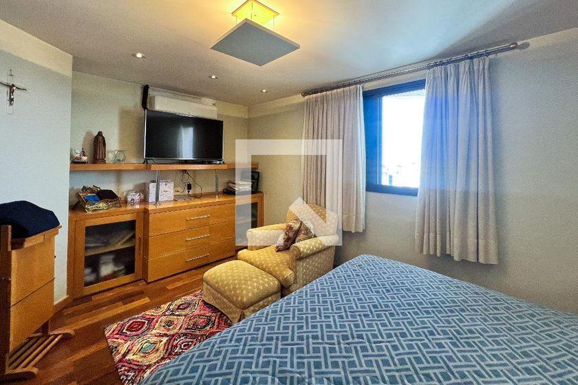 Apartamento à Venda – Moema, 2 Quartos, 421 m² – São Paulo