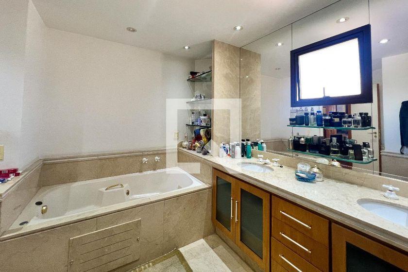 Apartamento à Venda – Moema, 2 Quartos, 421 m² – São Paulo