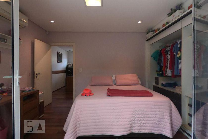 Casa à Venda – Morumbi, 5 Quartos, 430 m² – São Paulo
