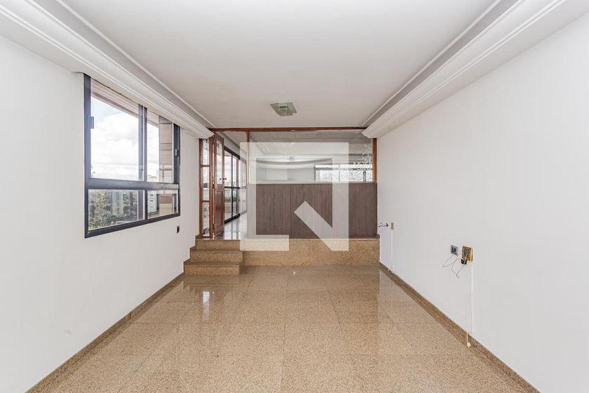 Apartamento à Venda – Bosque da Saúde, 4 Quartos, 750 m² – São Paulo