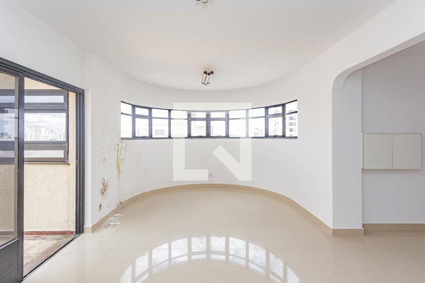 Apartamento à Venda – Bosque da Saúde, 4 Quartos, 750 m² – São Paulo