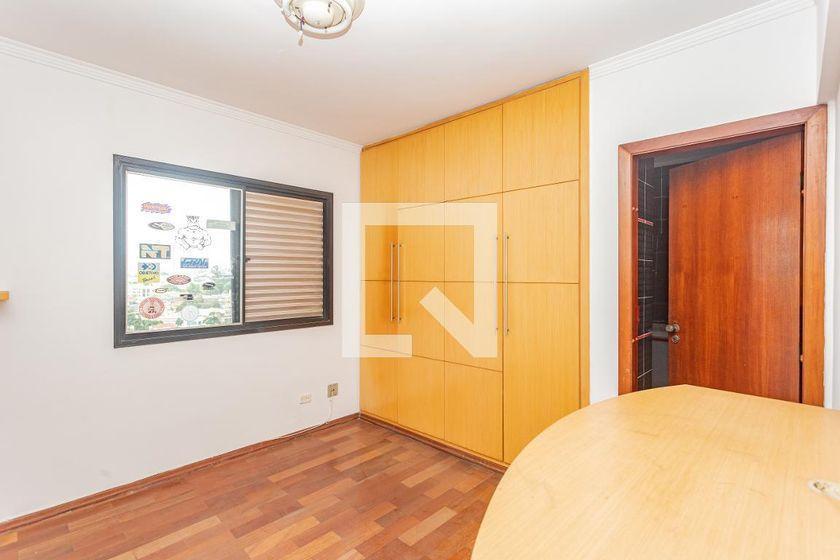 Apartamento à Venda – Bosque da Saúde, 4 Quartos, 750 m² – São Paulo