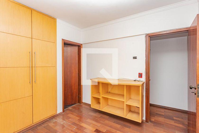 Apartamento à Venda – Bosque da Saúde, 4 Quartos, 750 m² – São Paulo