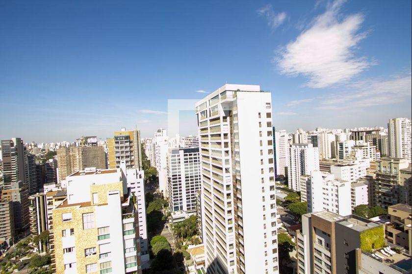Apartamento à Venda – Moema, 4 Quartos, 375 m² – São Paulo
