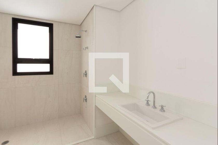 Apartamento à Venda – Moema, 4 Quartos, 375 m² – São Paulo