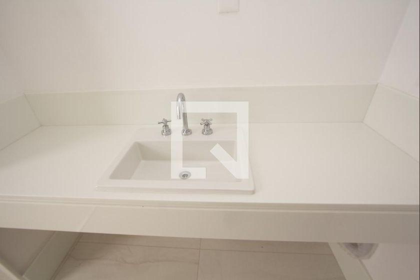 Apartamento à Venda – Moema, 4 Quartos, 375 m² – São Paulo