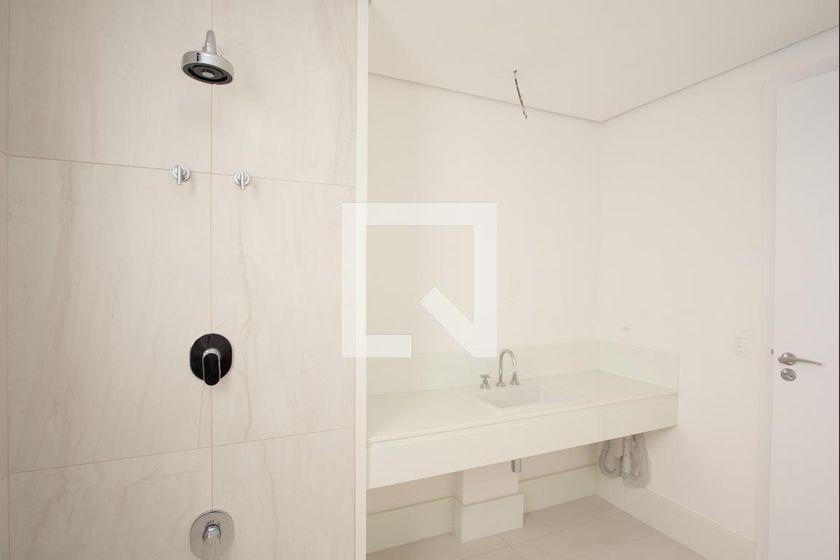 Apartamento à Venda – Moema, 4 Quartos, 375 m² – São Paulo