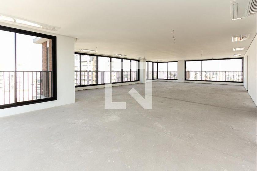 Apartamento à Venda – Moema, 4 Quartos, 375 m² – São Paulo