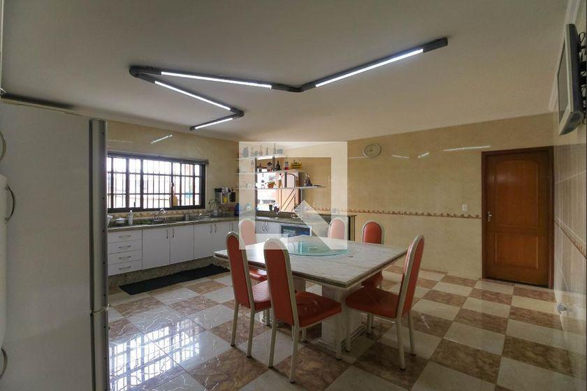 Casa à Venda – Vila Alpina, 4 Quartos, 514 m² – São Paulo