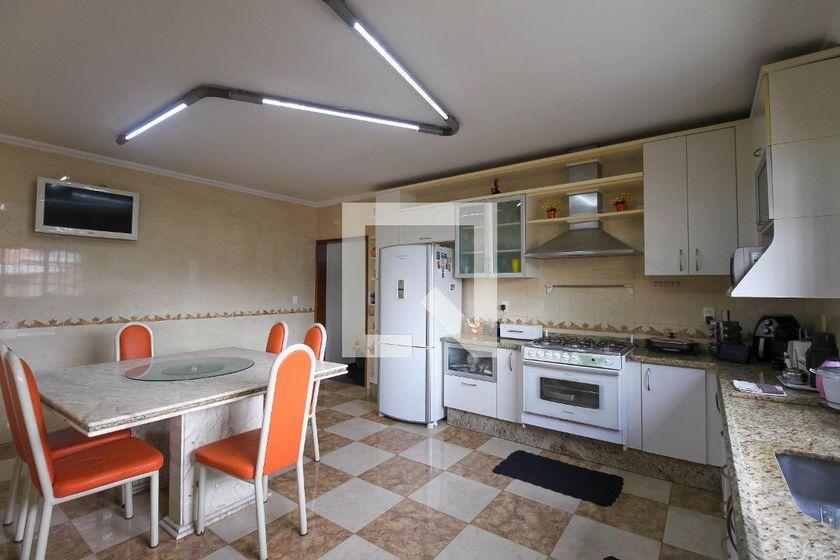 Casa à Venda – Vila Alpina, 4 Quartos, 514 m² – São Paulo