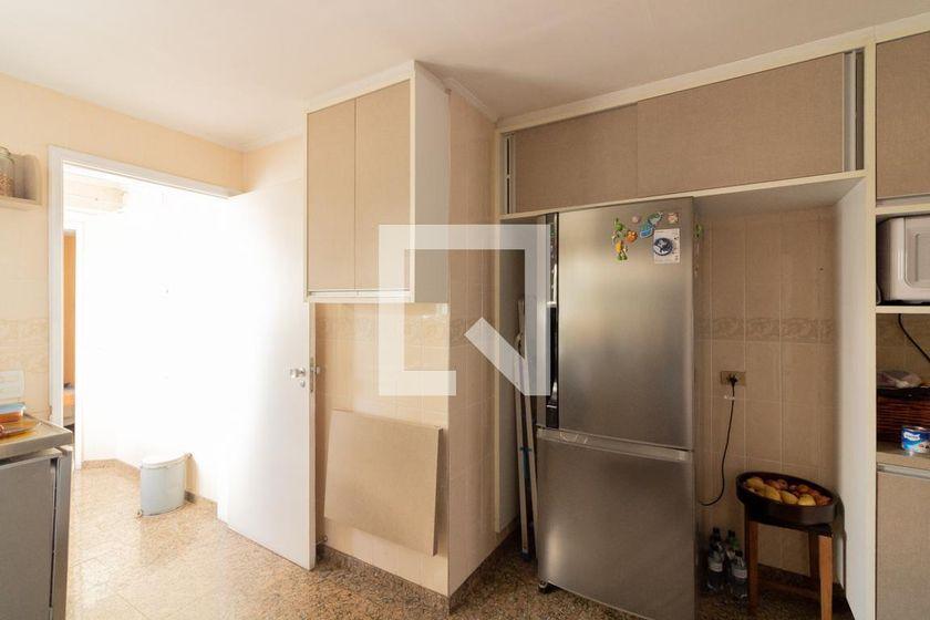 Apartamento à Venda – Moema, 4 Quartos, 430 m² – São Paulo
