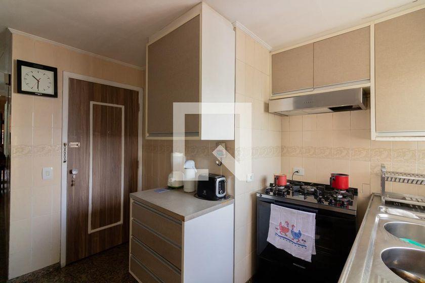 Apartamento à Venda – Moema, 4 Quartos, 430 m² – São Paulo