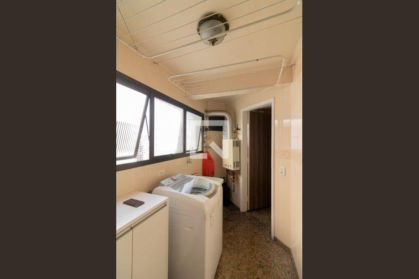 Apartamento à Venda – Moema, 4 Quartos, 430 m² – São Paulo