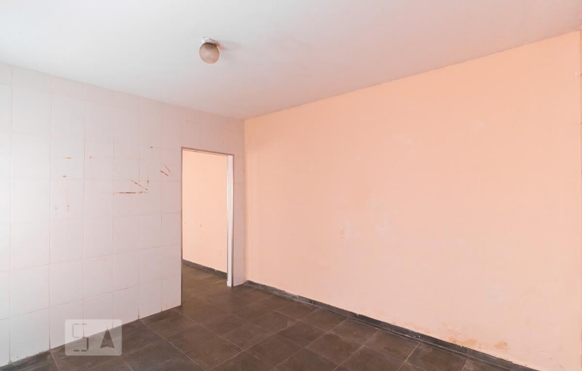 Casa à Venda – Vila Jacuí, 1 Quarto, 60 m² – São Paulo