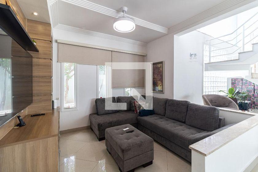 Casa à Venda – Bosque da Saúde, 4 Quartos, 792 m² – São Paulo