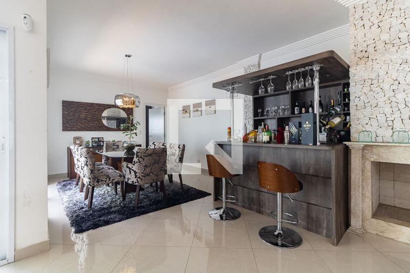 Casa à Venda – Bosque da Saúde, 4 Quartos, 792 m² – São Paulo