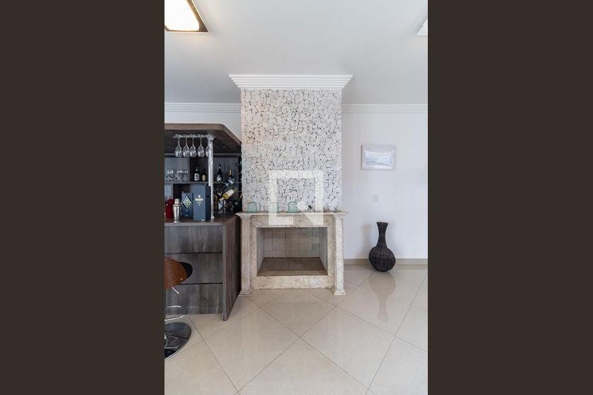 Casa à Venda – Bosque da Saúde, 4 Quartos, 792 m² – São Paulo
