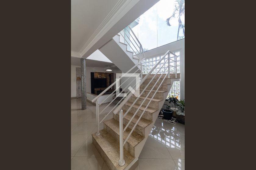 Casa à Venda – Bosque da Saúde, 4 Quartos, 792 m² – São Paulo