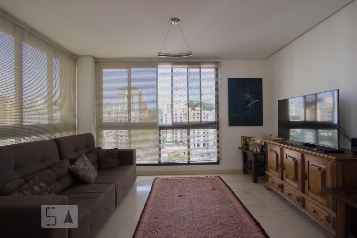 Apartamento à Venda – Real Parque, 5 Quartos, 230 m² – São Paulo