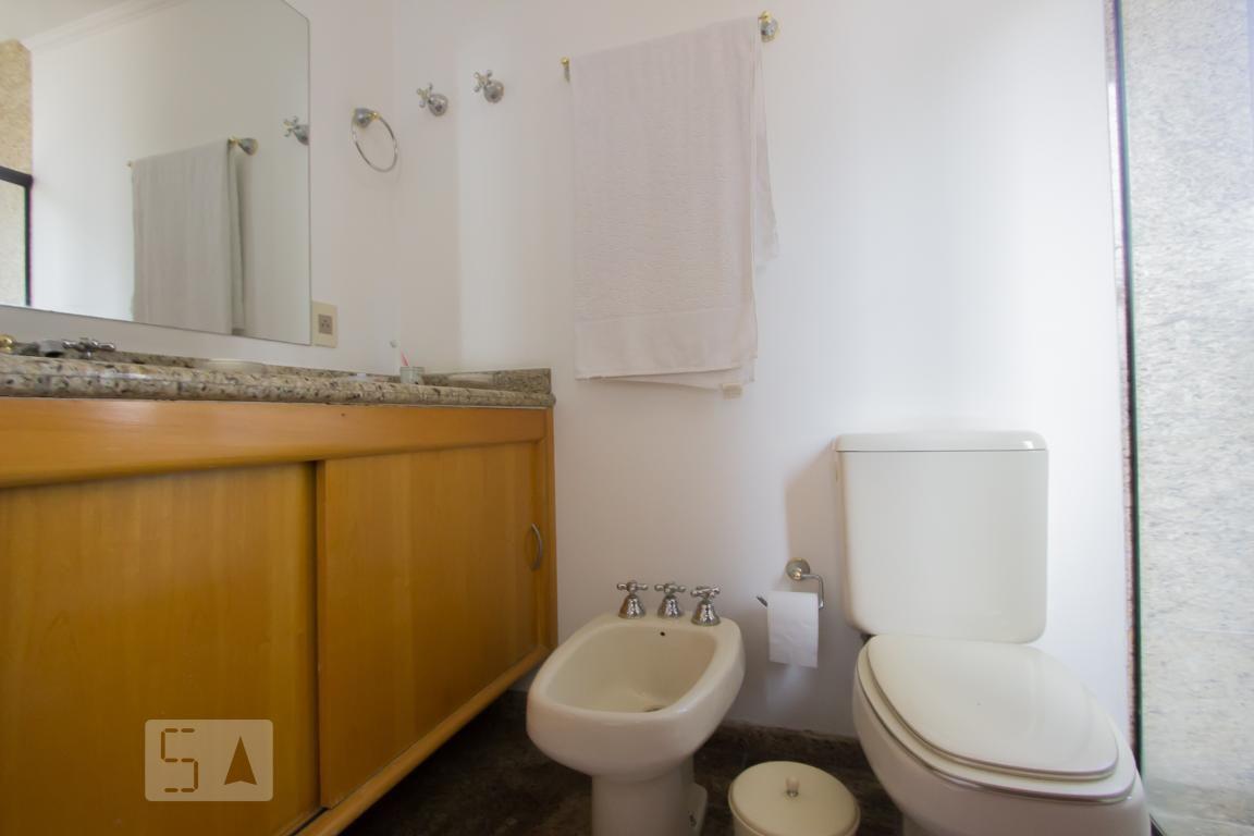 Apartamento à Venda – Real Parque, 5 Quartos, 230 m² – São Paulo