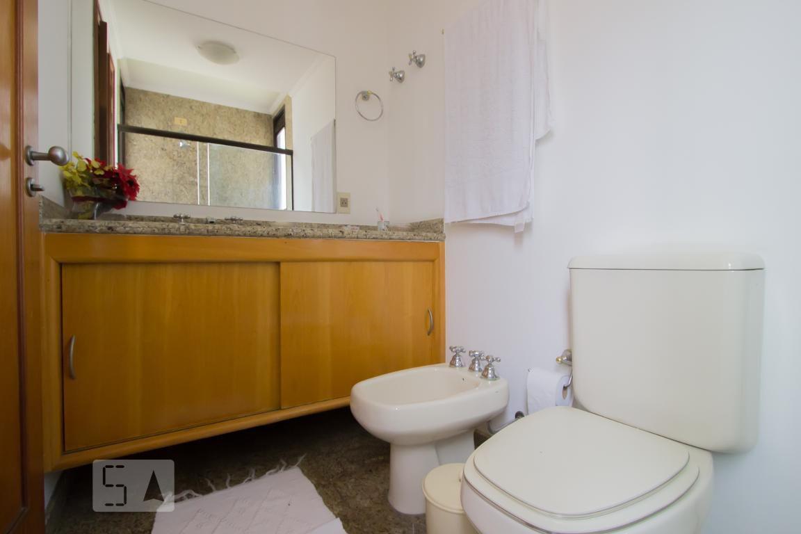 Apartamento à Venda – Real Parque, 5 Quartos, 230 m² – São Paulo