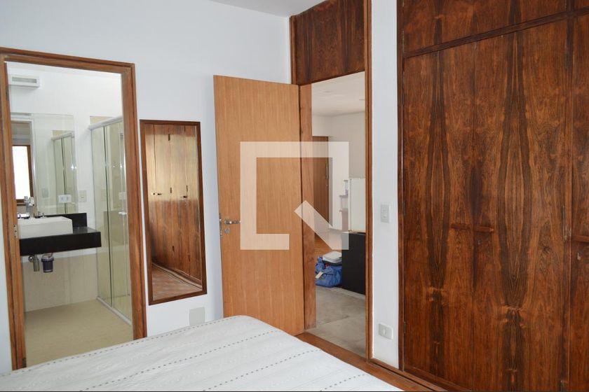 Casa à Venda – Vila Mariana, 5 Quartos, 350 m² – São Paulo