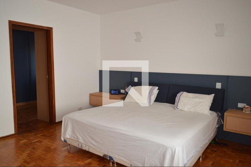 Casa à Venda – Vila Mariana, 5 Quartos, 350 m² – São Paulo