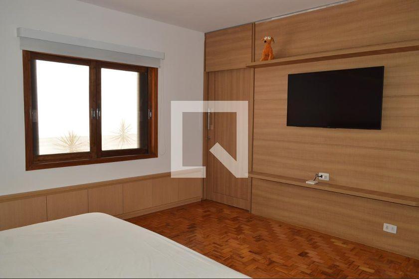 Casa à Venda – Vila Mariana, 5 Quartos, 350 m² – São Paulo