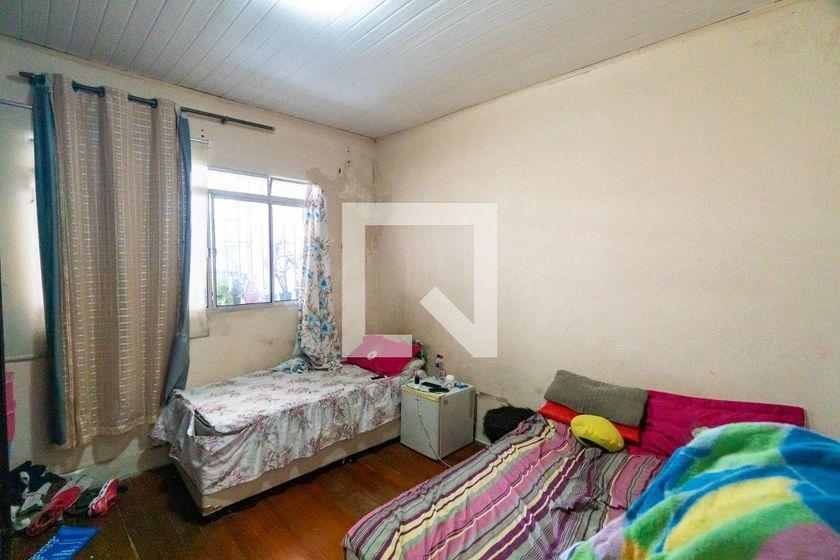 Casa à Venda – Chácara Inglesa, 4 Quartos, 70 m² – São Paulo