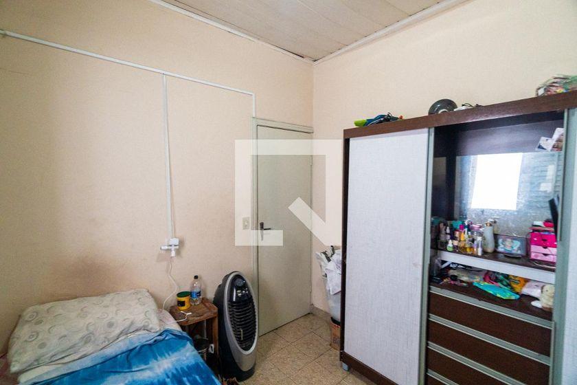 Casa à Venda – Chácara Inglesa, 4 Quartos, 70 m² – São Paulo