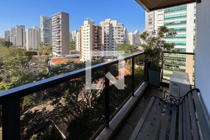 Apartamento à Venda – Moema, 4 Quartos, 450 m² – São Paulo