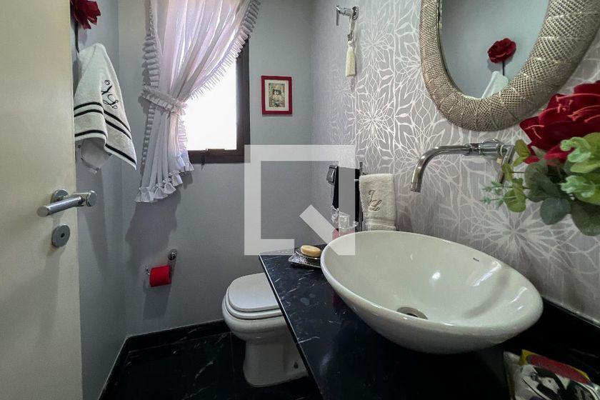 Apartamento à Venda – Moema, 4 Quartos, 450 m² – São Paulo