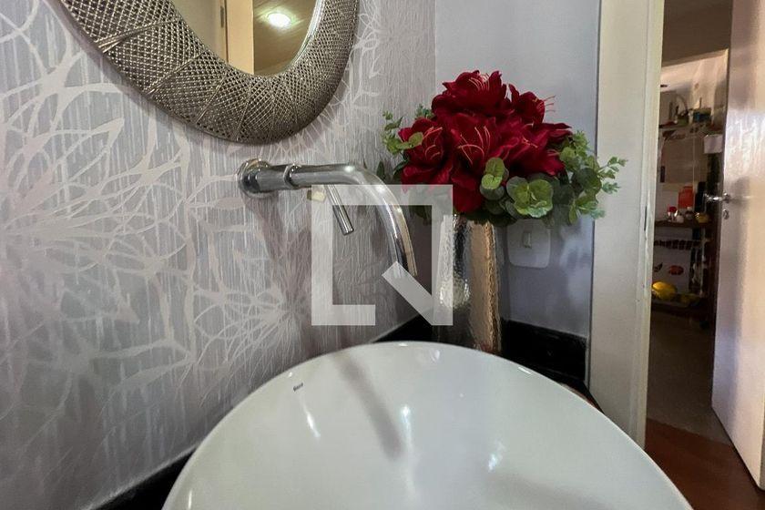 Apartamento à Venda – Moema, 4 Quartos, 450 m² – São Paulo