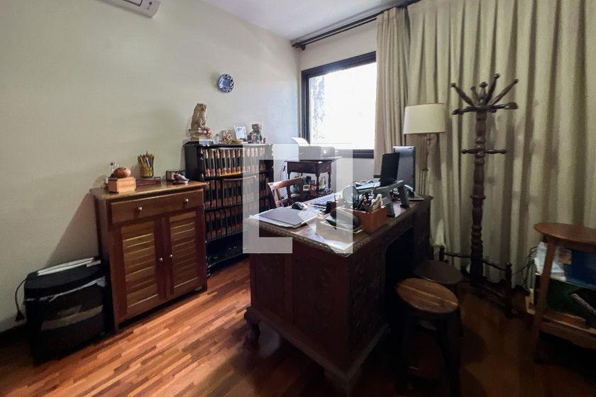 Apartamento à Venda – Moema, 4 Quartos, 450 m² – São Paulo