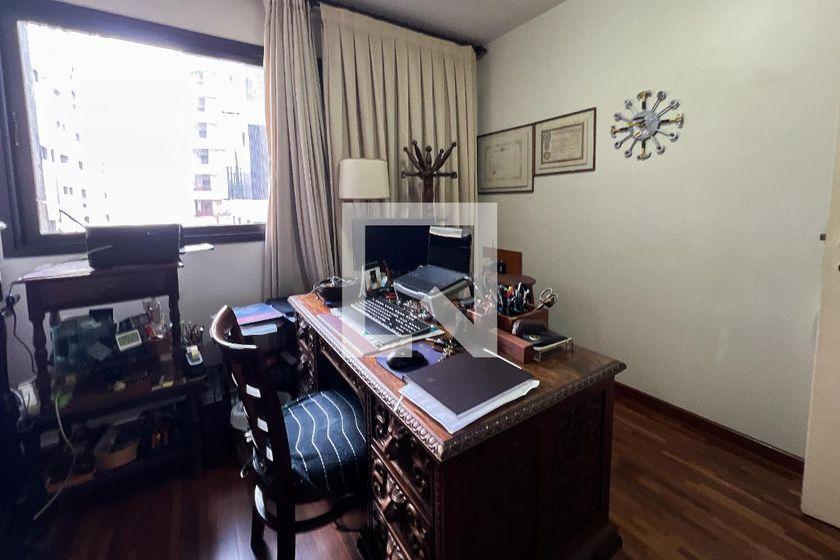 Apartamento à Venda – Moema, 4 Quartos, 450 m² – São Paulo