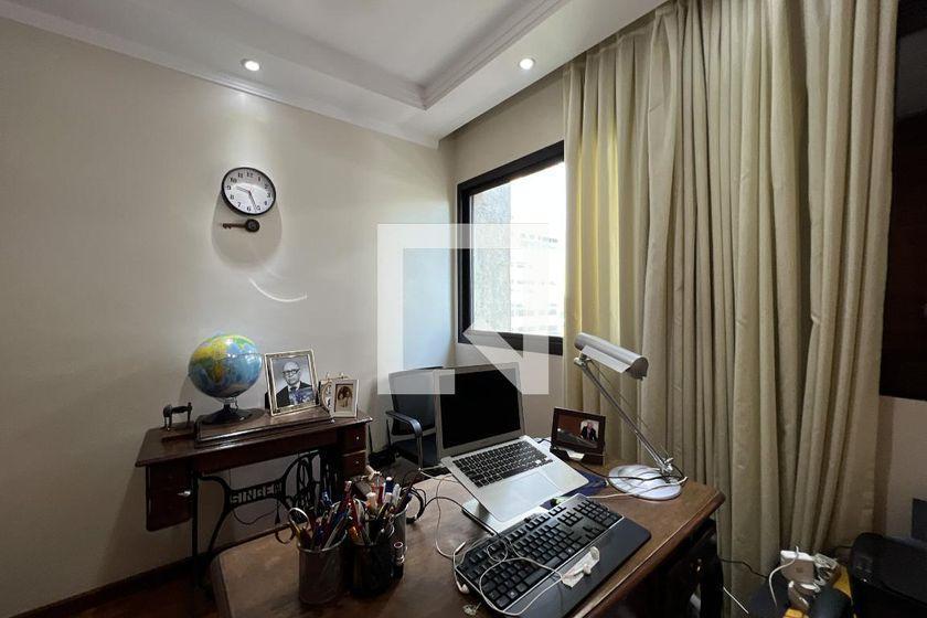 Apartamento à Venda – Moema, 4 Quartos, 450 m² – São Paulo