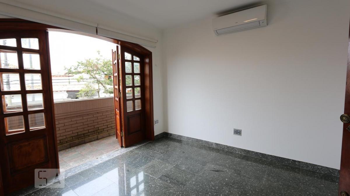 Casa à Venda – Morumbi, 4 Quartos, 485 m² – São Paulo