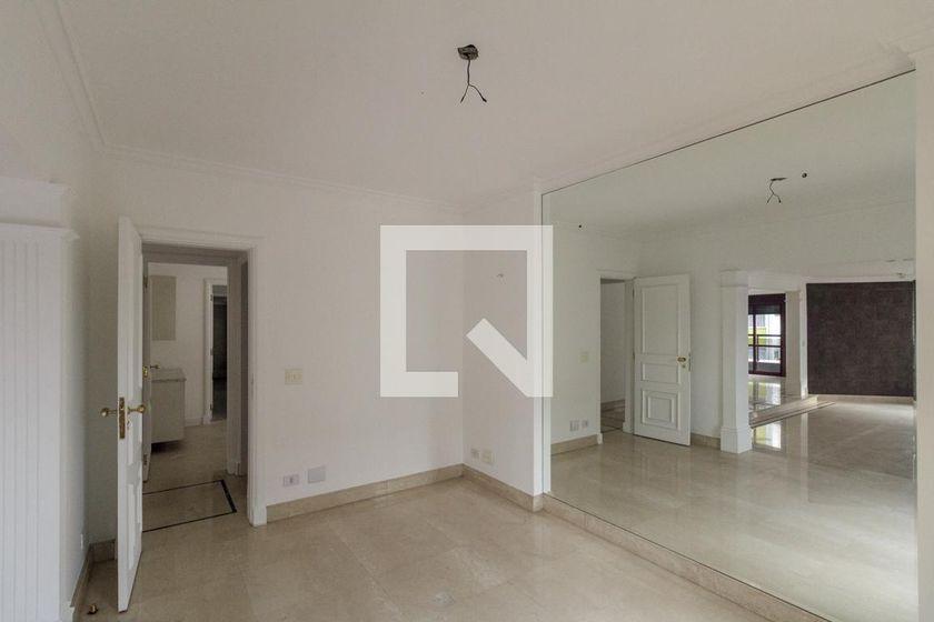 Apartamento à Venda – Santa Cecília, 3 Quartos, 241 m² – São Paulo
