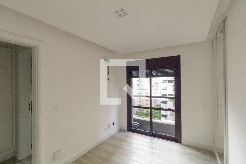 Apartamento à Venda – Santa Cecília, 3 Quartos, 241 m² – São Paulo