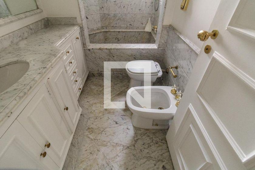 Apartamento à Venda – Santa Cecília, 3 Quartos, 241 m² – São Paulo