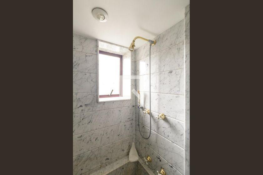 Apartamento à Venda – Santa Cecília, 3 Quartos, 241 m² – São Paulo