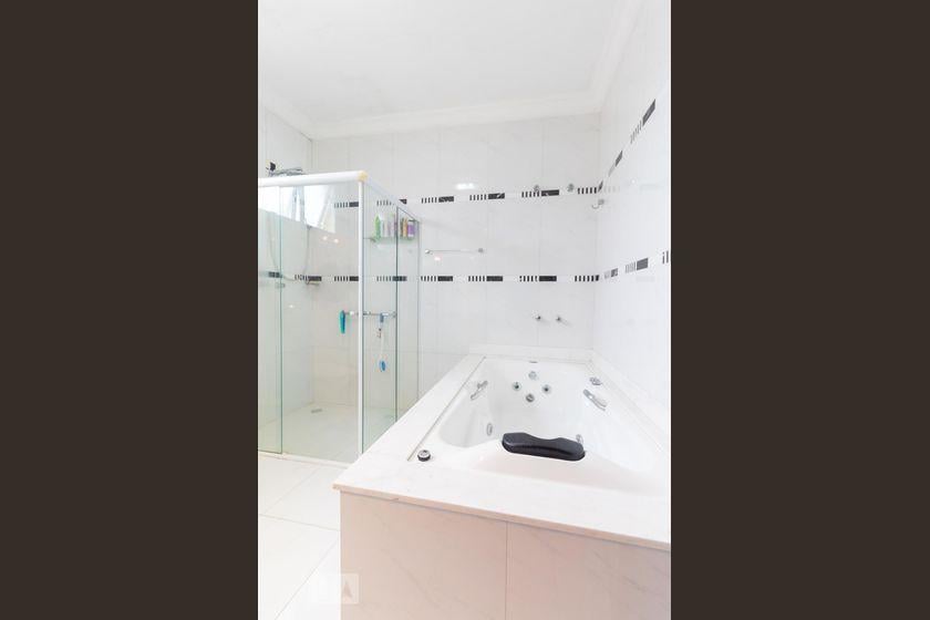 Casa à Venda – Vila Guilhermina, 4 Quartos, 440 m² – São Paulo