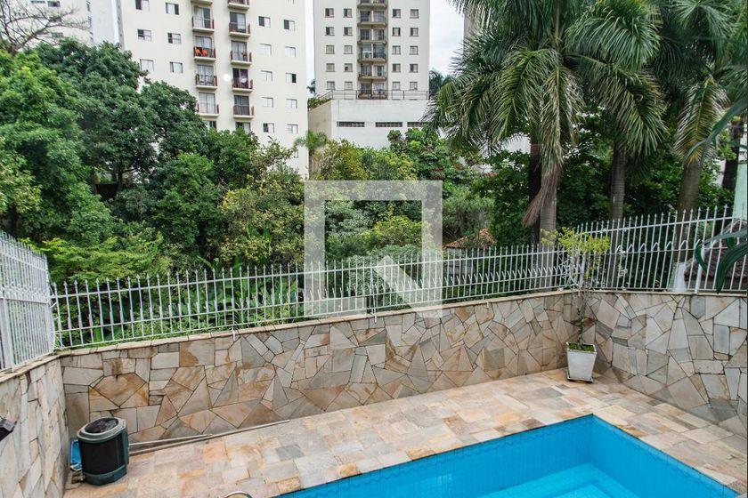 Casa à Venda – Vila Mariana, 4 Quartos, 700 m² – São Paulo