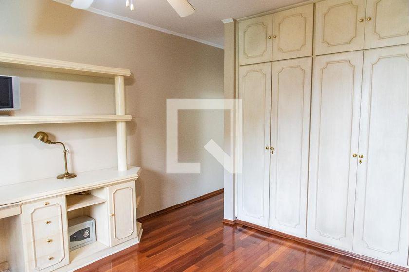 Casa à Venda – Vila Mariana, 4 Quartos, 700 m² – São Paulo