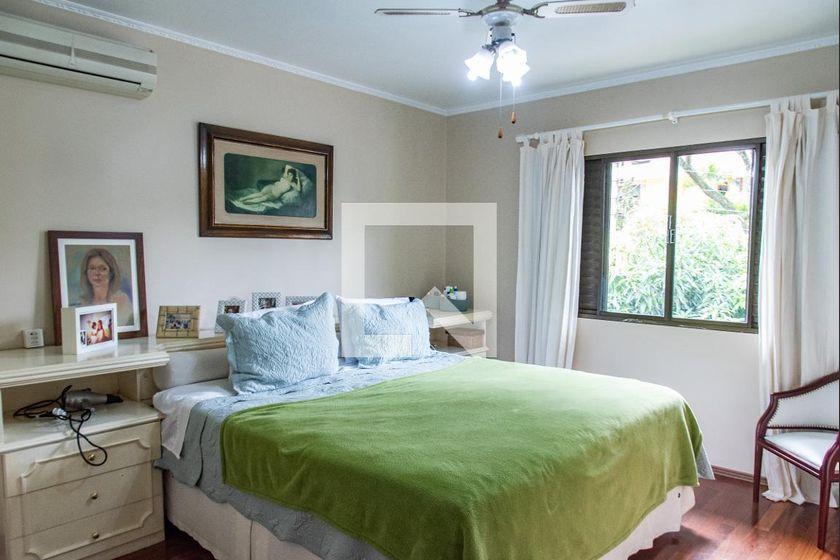 Casa à Venda – Vila Mariana, 4 Quartos, 700 m² – São Paulo