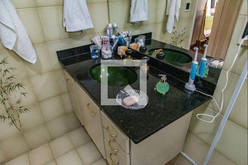 Casa à Venda – Vila Mariana, 4 Quartos, 700 m² – São Paulo