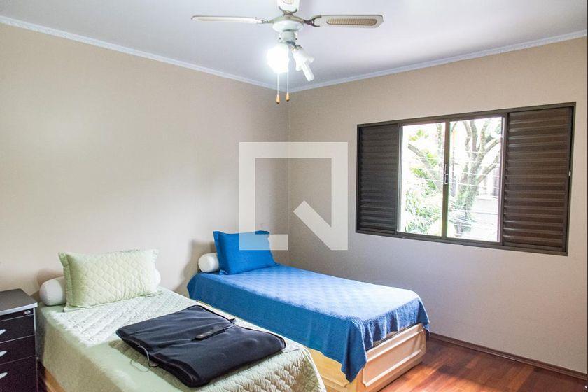 Casa à Venda – Vila Mariana, 4 Quartos, 700 m² – São Paulo
