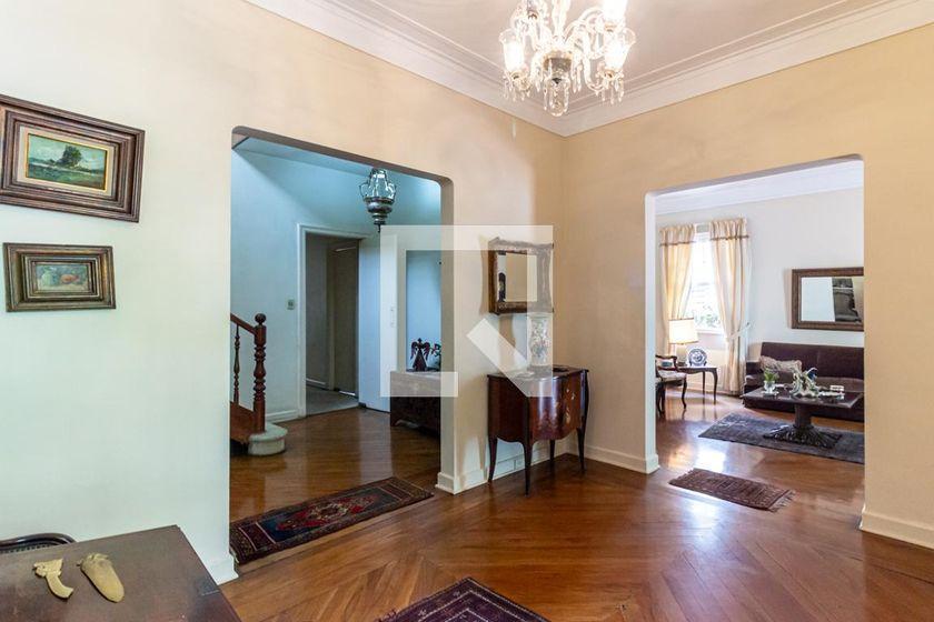 Casa à Venda – Higienópolis, 4 Quartos, 400 m² – São Paulo