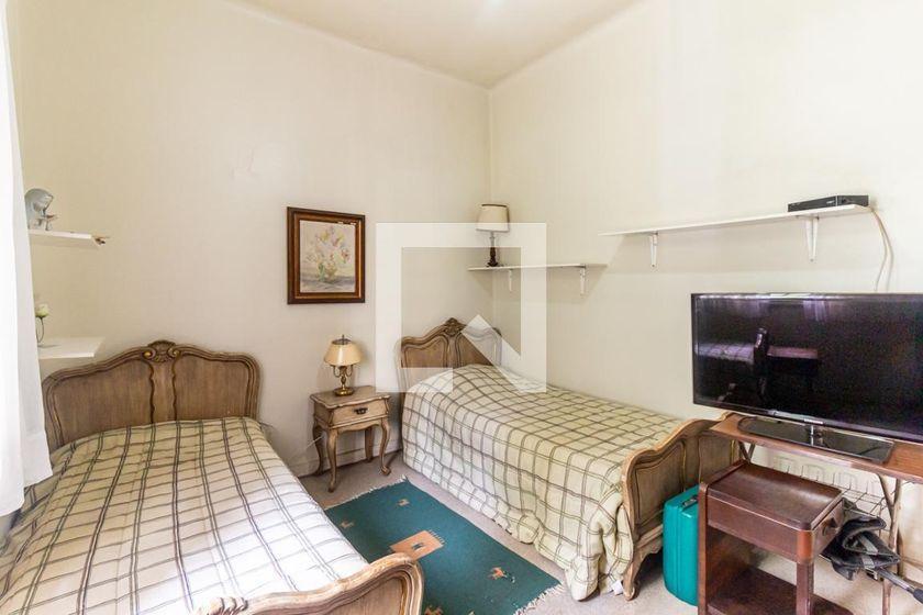 Casa à Venda – Higienópolis, 4 Quartos, 400 m² – São Paulo